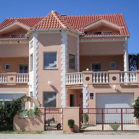 Apartments Dreamy - Free Parking Nin Exterior foto